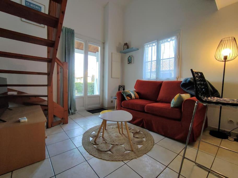 Charmante Maison De Vacances, 4P, Piscines, Proche Gohaud Сен-Мишель-Шеф-Шеф Экстерьер фото